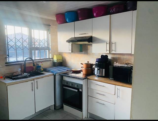 3 BEDROOM FREEHOLD FOR SALE IN KUYASA